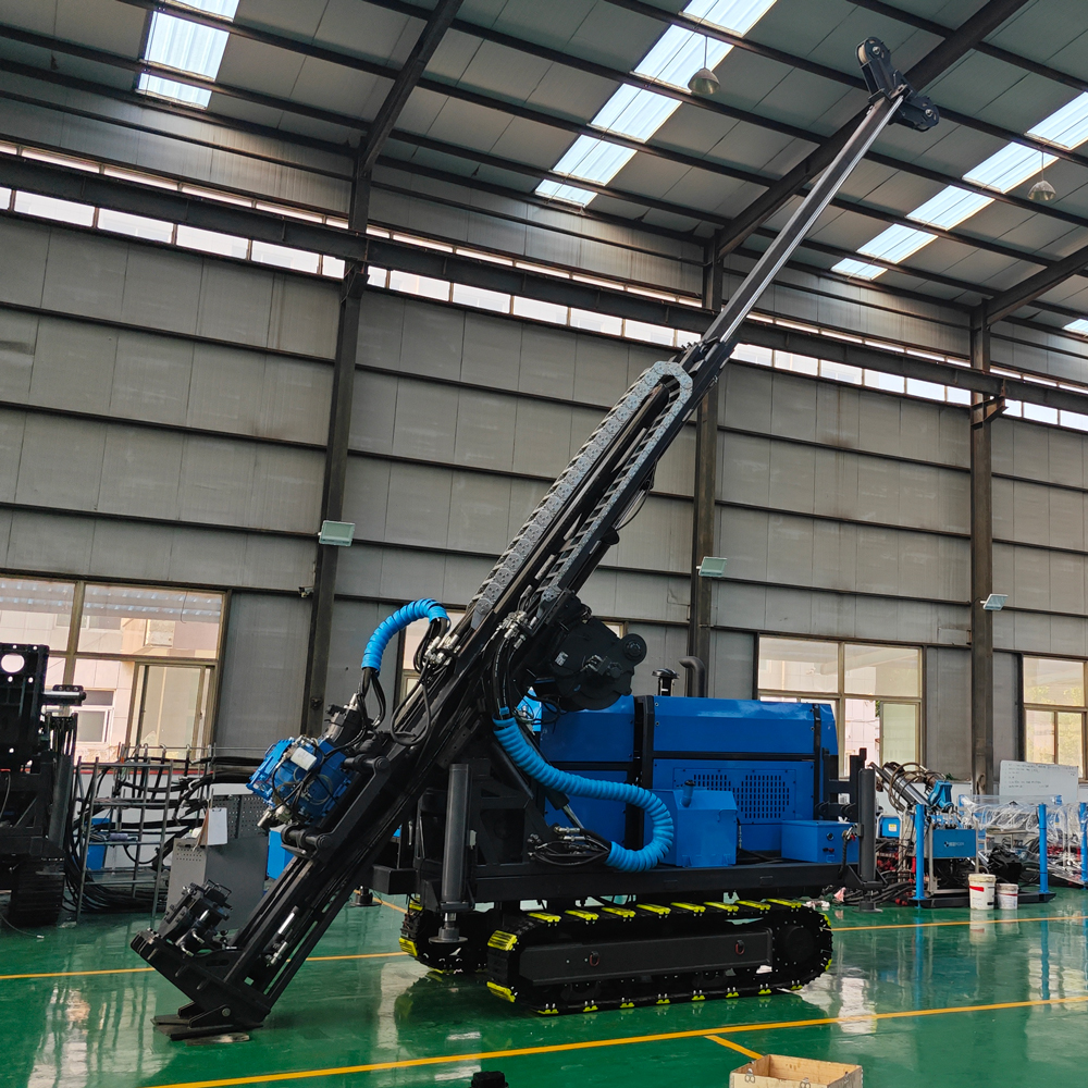 Крупный план силовой головки и зажимного устройства CR1200I
