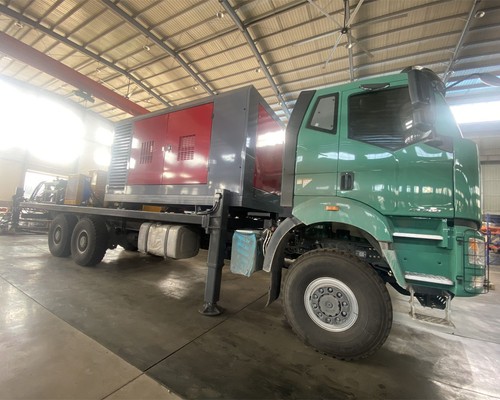 Покупка мини-гусеничной буровой установки для водяных скважин WR220SE на 220 м: какие условия проход
